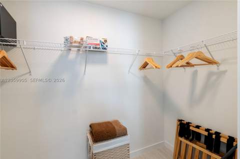 77 SE 5th St 3914, Miami FL - photo 12 of 28