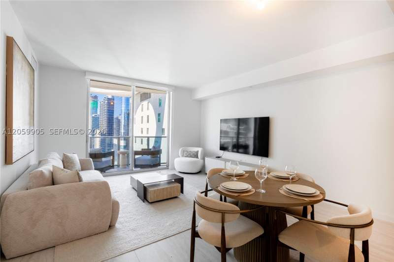 1 bedroom Condominium at 77 SE 5th St 3914, Viceroy Residences, Miami — photo 2