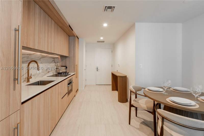 1 bedroom Condominium at 77 SE 5th St 1910, Viceroy Brickell, Miami — photo 5