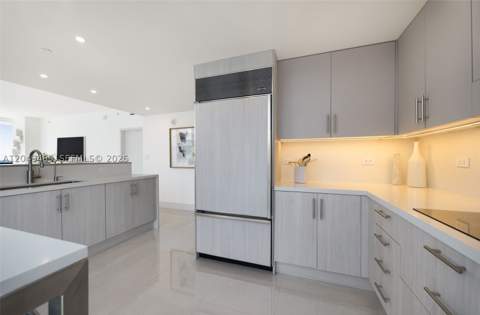 6799 Collins Ave 1402, Miami Beach FL - photo 8 of 34