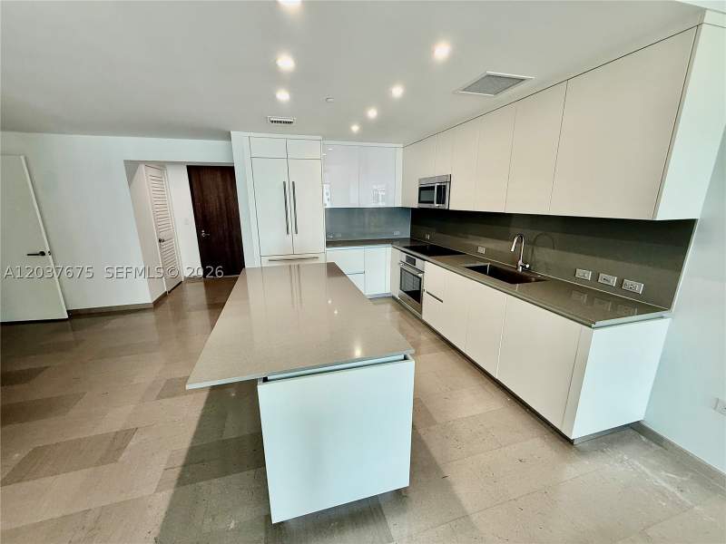 2 bedroom Condominium at 68 SE 6th St 2707, Reach Condo, Miami — photo 4