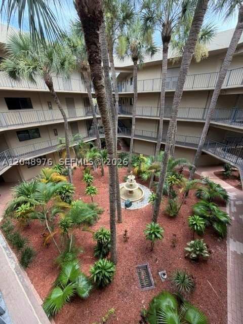 2 bedroom Condominium at 8635 NW 8th St 303, Fox Chase Condo #3, Miami — photo 1