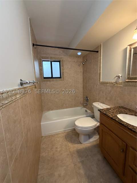 8635 NW 8th St 303, Miami FL - photo 9 of 10