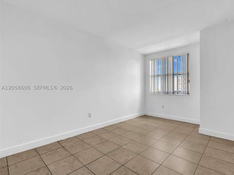 50 Menores Ave 518, Coral Gables FL - photo 20 of 33