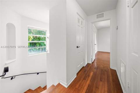 5842 Alton Rd, Miami Beach FL - photo 16 of 35