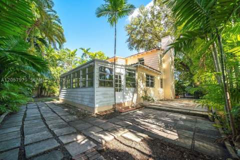 5842 Alton Rd, Miami Beach FL - photo 23 of 35