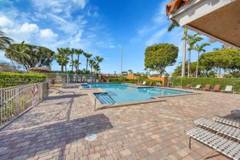 390 NW 86th Ct 803, Miami FL - photo 21 of 27