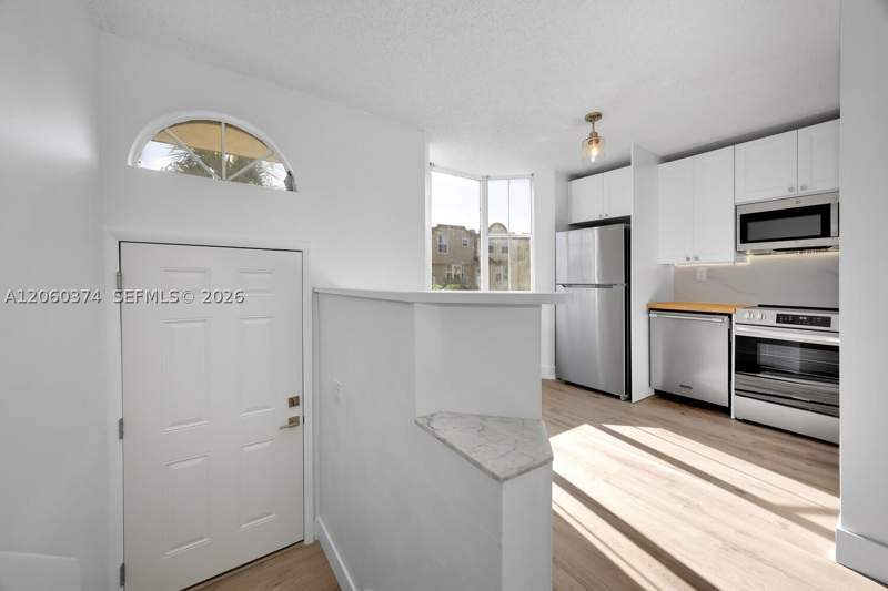 3 bedroom Townhouse at 390 NW 86th Ct 803, The Riviera At Coral Lake, Miami — photo 3