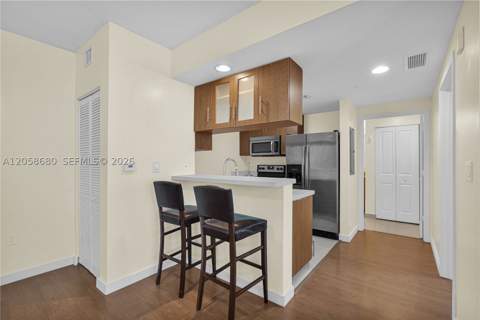 601 NE 23rd St 901, Miami FL - photo 8 of 36