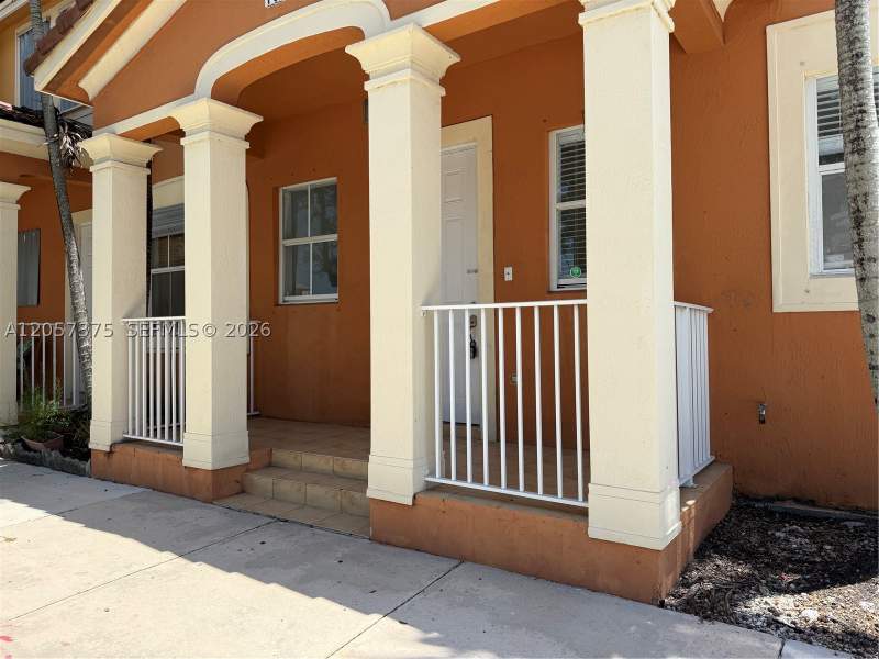 4 bedroom Townhouse at 10852 SW 240th St, Bluewaters Subdivision, Homestead — photo 5
