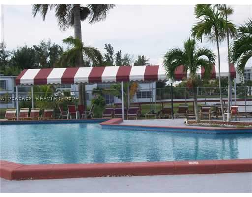 2 bedroom Condominium at 165 NE 203rd Ter 26, Ro-Mont South Condo C, Miami Gardens — photo 2