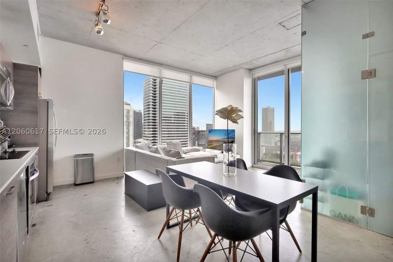 2 bedroom Condominium at 151 SE 1st St 2511, Centro Condo, Miami — photo 5