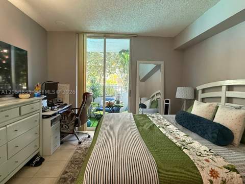 5085 NW 7th St 406, Miami FL - photo 8 of 32