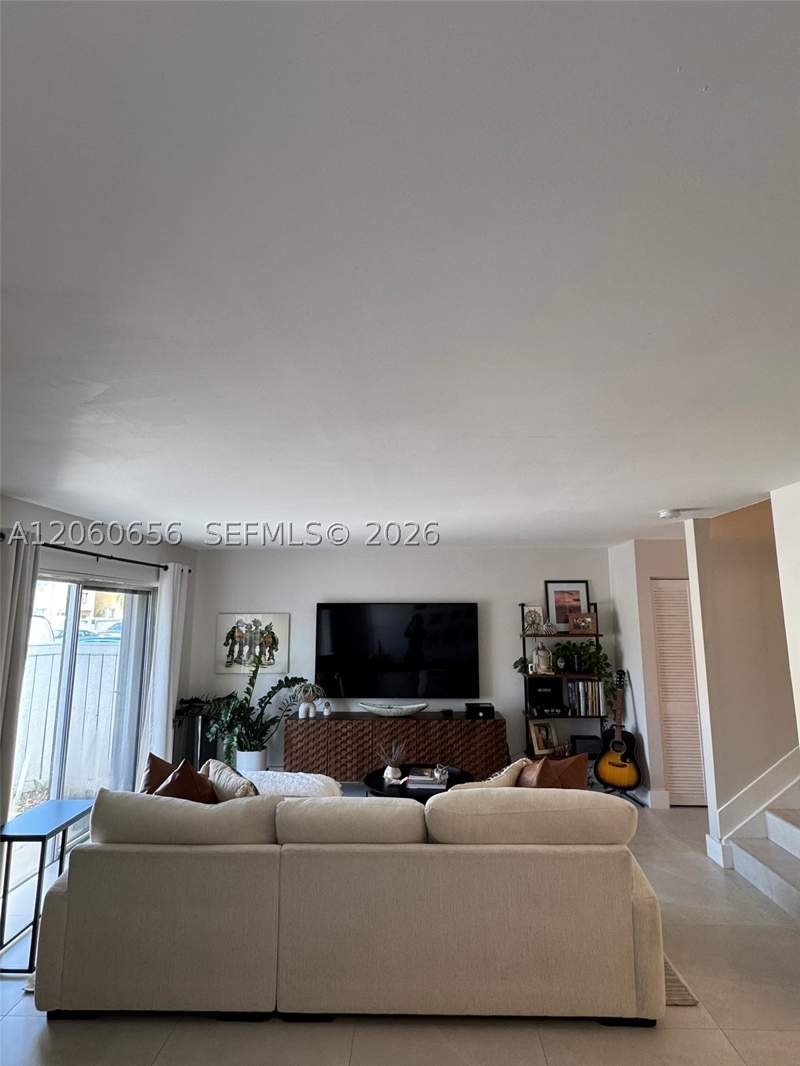 2 bedroom Condominium at 6845 SW 45th Ln 10, Gables Point III Condo, Miami — photo 4