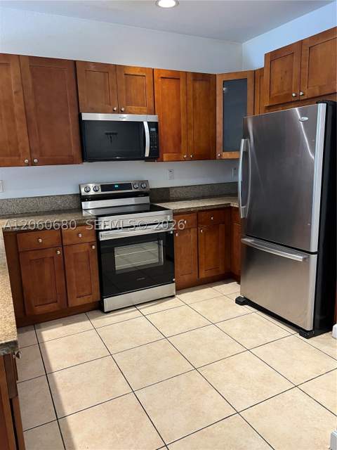 11440 NW 75th Ter, Doral FL - photo 7 of 25