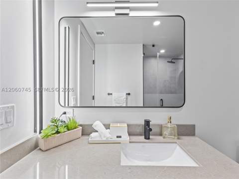 121 NE 5th St 504, Miami FL - photo 11 of 54