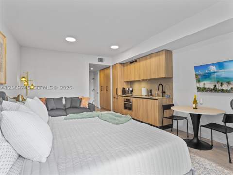 121 NE 5th St 504, Miami FL - photo 13 of 54