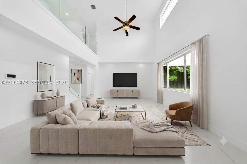 5 bedroom SingleFamilyResidence at 21101 SW 132nd Ct, Bonita Grand Estates Sout, Miami — photo 5