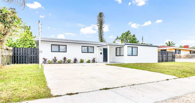 4 bedroom SingleFamilyResidence at 30 NE 193rd Ter, Sierra 1st Addn, Miami — photo 1