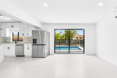 30 NE 193rd Ter, Miami FL - photo 11 of 30
