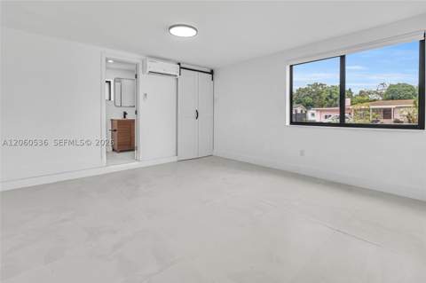 30 NE 193rd Ter, Miami FL - photo 14 of 30
