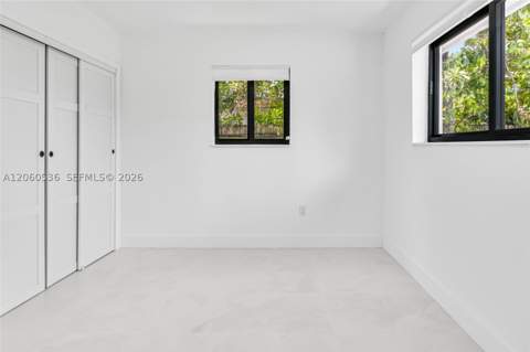 30 NE 193rd Ter, Miami FL - photo 22 of 30