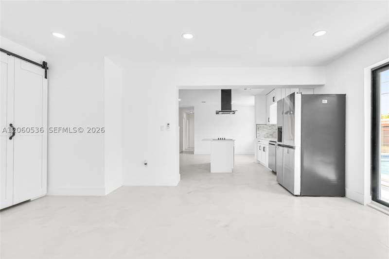 4 bedroom SingleFamilyResidence at 30 NE 193rd Ter, Sierra 1st Addn, Miami — photo 3