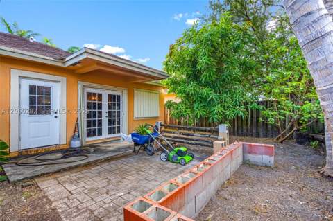 1523 SW 2nd Ct, Homestead FL - photo 21 of 22