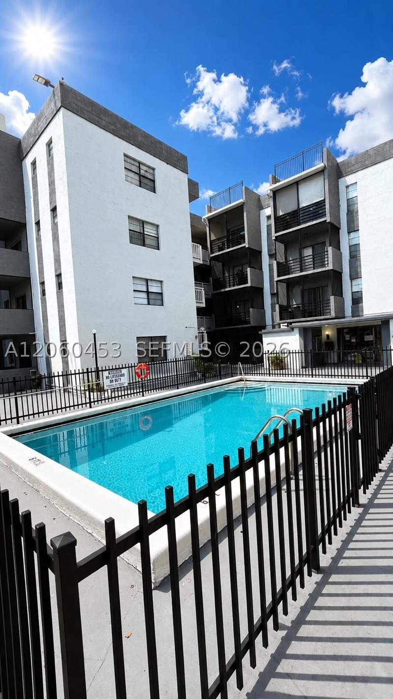 1 bedroom Condominium at 13500 NE 3rd Ct 416, BROOKVIEW CONDO, North Miami — photo 2