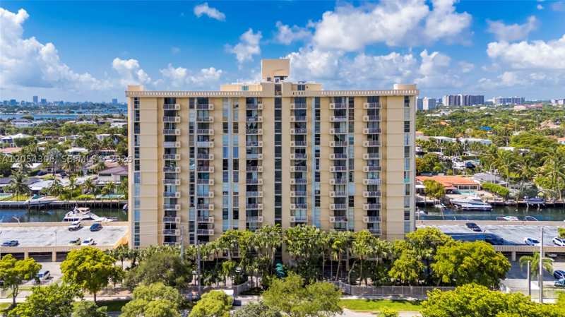 2 bedroom Condominium at 2350 NE 135th St 1510, Vecino Del Mar Condo, North Miami — photo 1