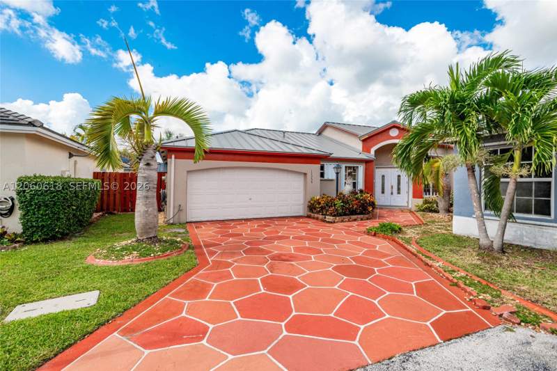 4 bedroom SingleFamilyResidence at 12268 SW 144th Ter, Woods Lake, Miami — photo 2