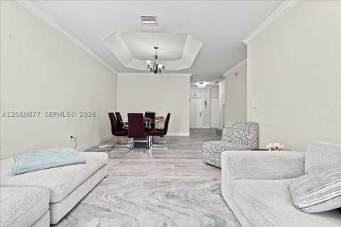 11495 NW 71st St, Doral FL - photo 10 of 34