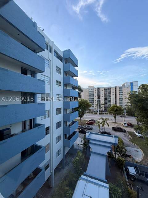 5050 NW 7th St 511, Miami FL - photo 17 of 17