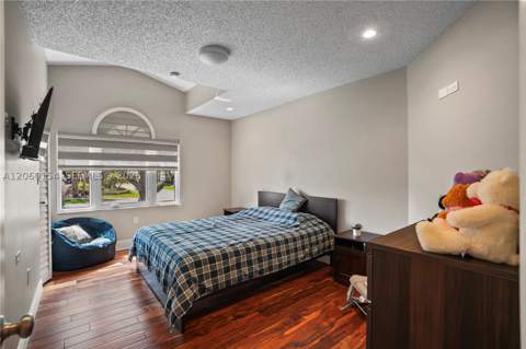 4910 NW 102nd Ave 203-8, Doral FL - photo 20 of 32