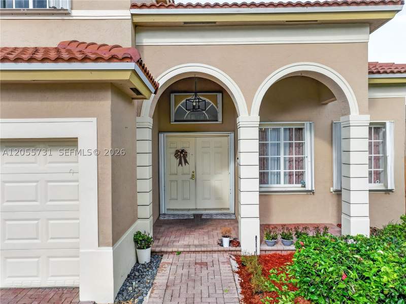 4 bedroom SingleFamilyResidence at 2002 NE 39th Ter, Floridian Bay Estates, Homestead — photo 4