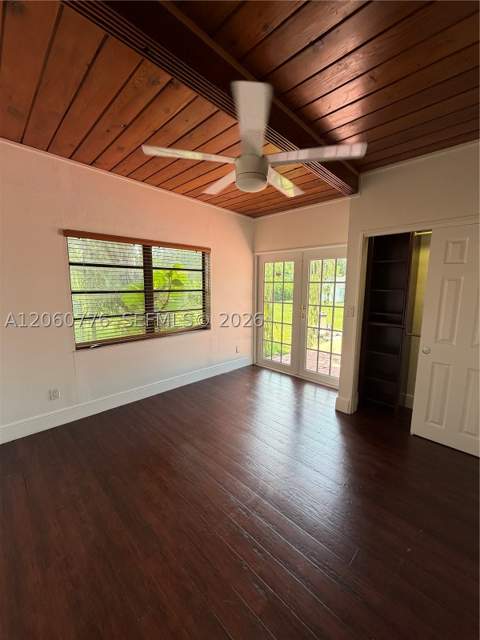 6305 Marlin Dr, Coral Gables FL - photo 16 of 26