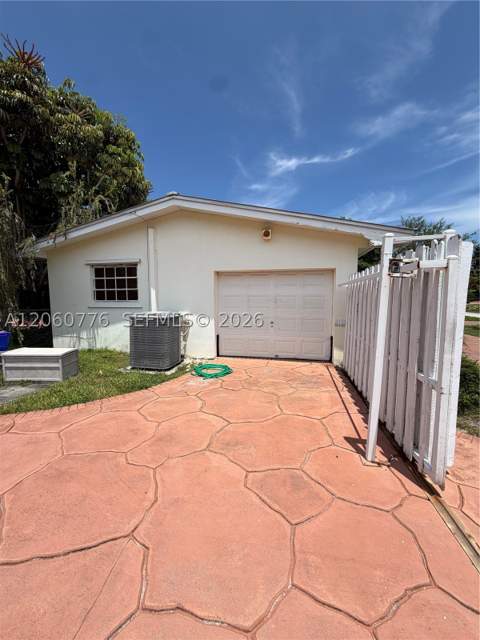 6305 Marlin Dr, Coral Gables FL - photo 20 of 26