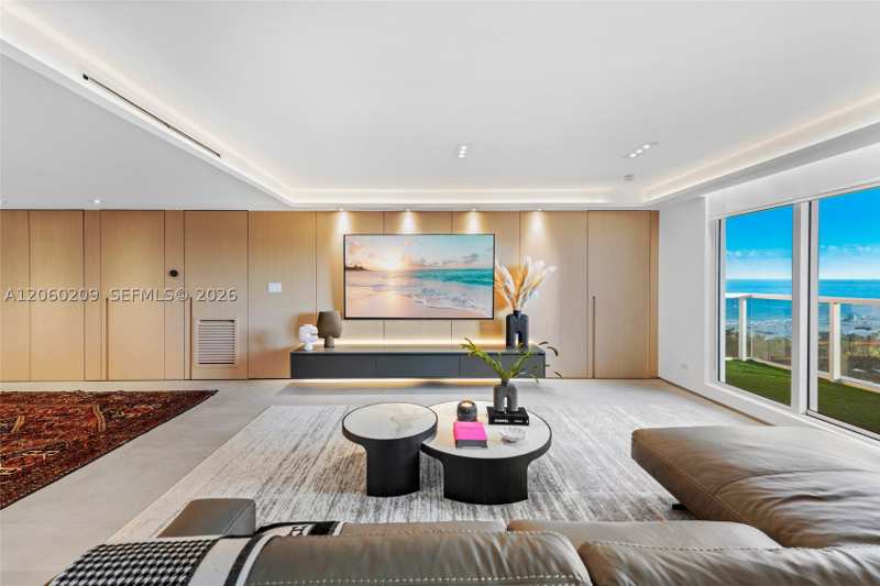 2 bedroom Condominium at 2301 Collins Ave 1003/1004, Roney Palace Condo, Miami Beach — photo 1