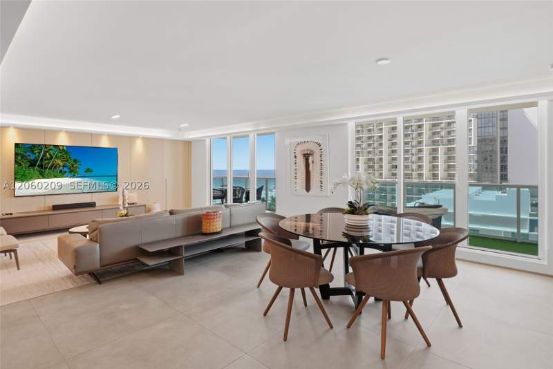 2 bedroom Condominium at 2301 Collins Ave 1003/1004, Roney Palace Condo, Miami Beach — photo 5