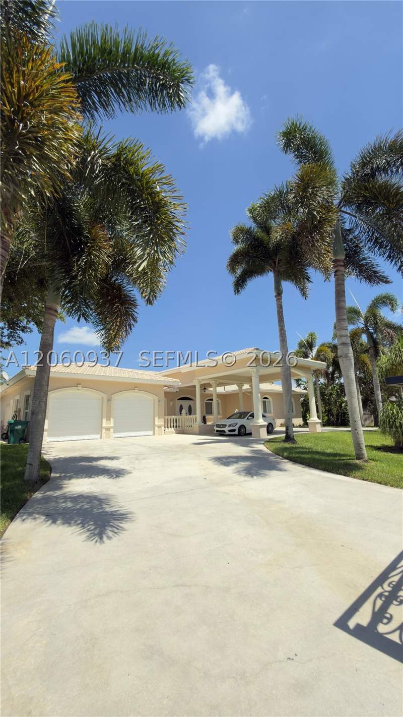 4 bedroom SingleFamilyResidence at 27803 SW 172nd Pl, The Redlands Sec 3, Homestead — photo 3