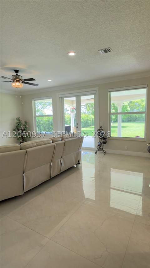 27803 SW 172nd Pl, Homestead FL - photo 8 of 47