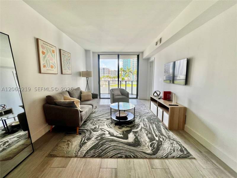 1 bedroom Condominium at 121 NE 34th St 803, 3401 Midtown Condo, Miami — photo 2