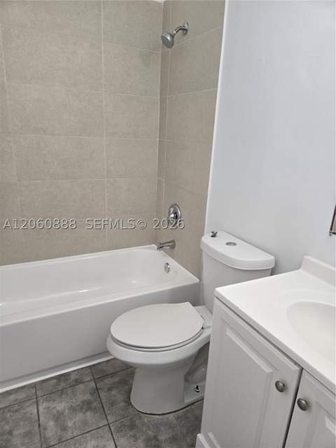 2804 SE 16th Ave 124, Homestead FL - photo 8 of 22