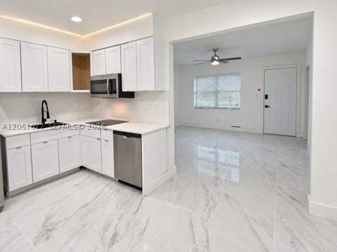 1035 NW 50th St, Miami FL - photo 6 of 13