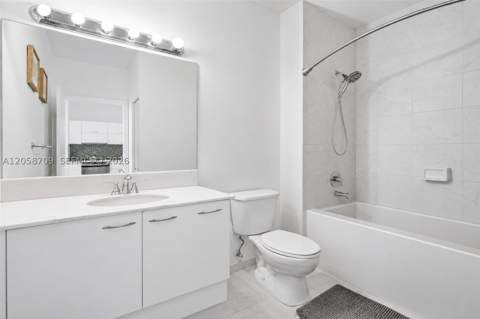 133 NE 2nd Ave 3617, Miami FL - photo 12 of 29