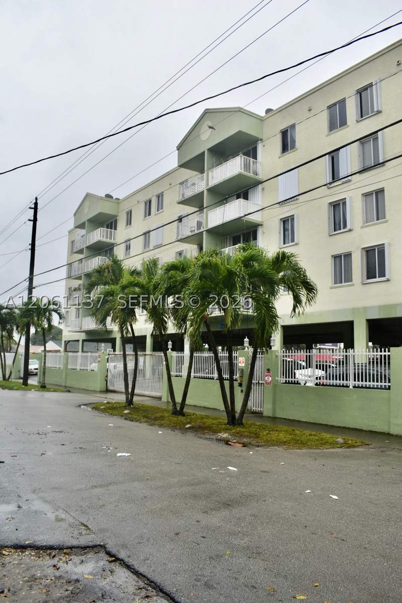 2 bedroom Condominium at 616 NW 26th Ave 210, Highpoint Condo, Miami — photo 2