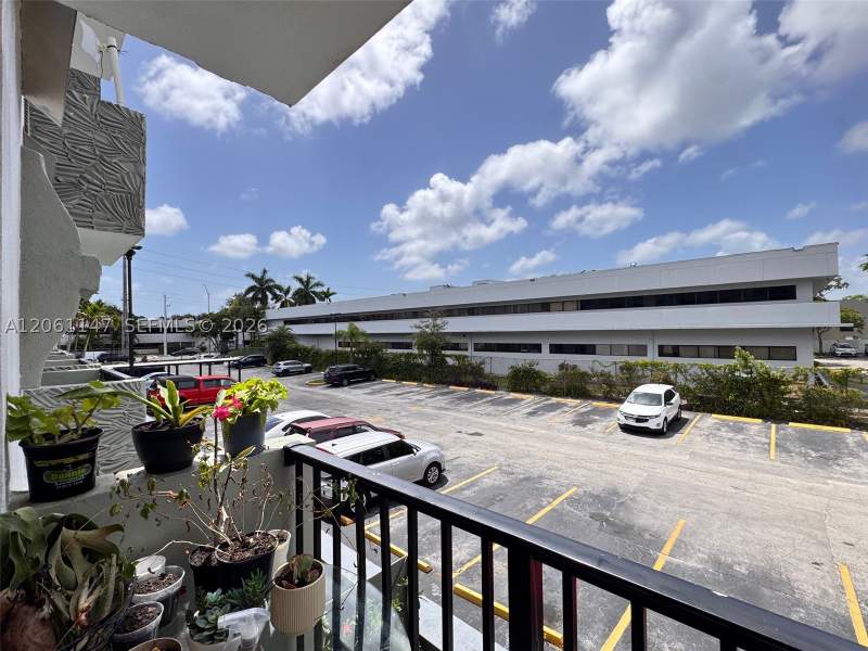 1 bedroom Condominium at 16450 NW 2nd Ave 207, Golden Gate Apartments Co, Miami — photo 4