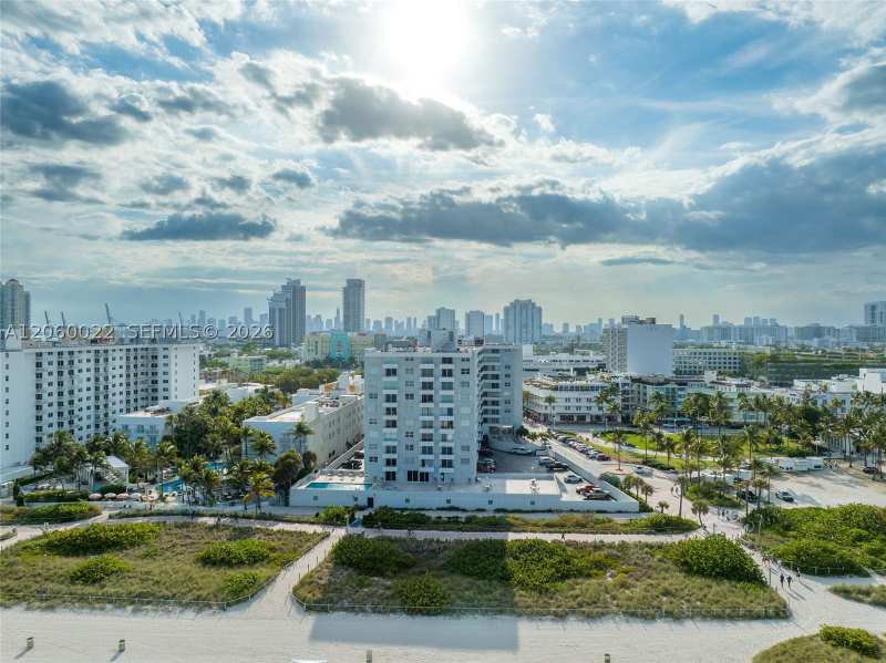 1 bedroom Condominium at 465 Ocean Dr 303, Royal Atlantic Condo, Miami Beach — photo 1
