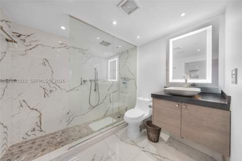 465 Ocean Dr 303, Miami Beach FL - photo 17 of 27