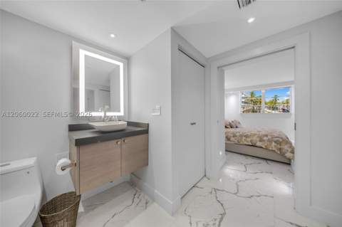 465 Ocean Dr 303, Miami Beach FL - photo 18 of 27